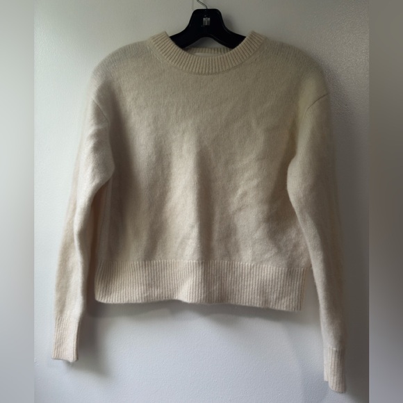 Aritzia Wilfred Luxe Cashmere Crewneck Maria Sweater Sz S - Picture 1 of 15